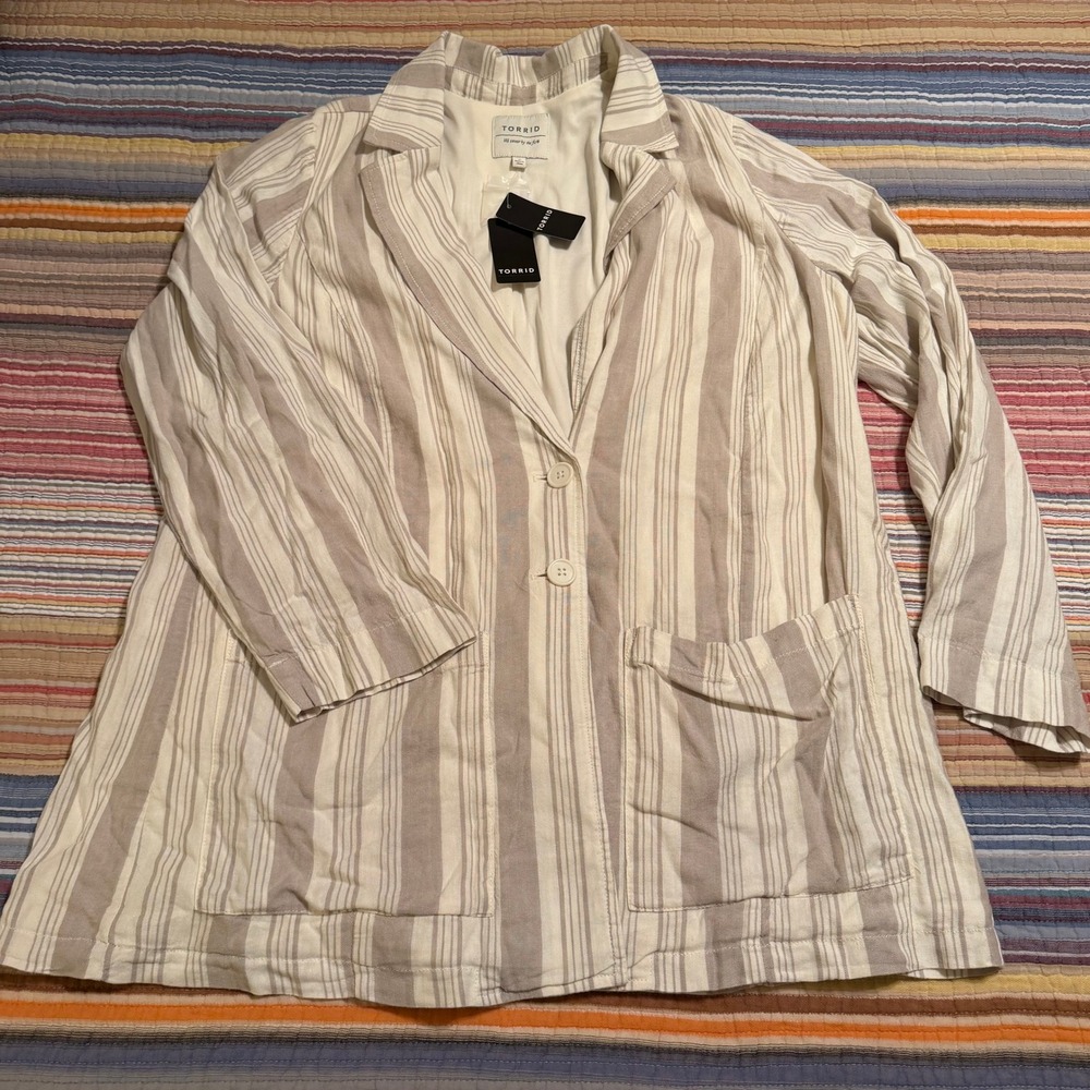 Torrid Womens Plus Size 2 2X Beige White Striped Linen Blend Blazer Jacket NWT